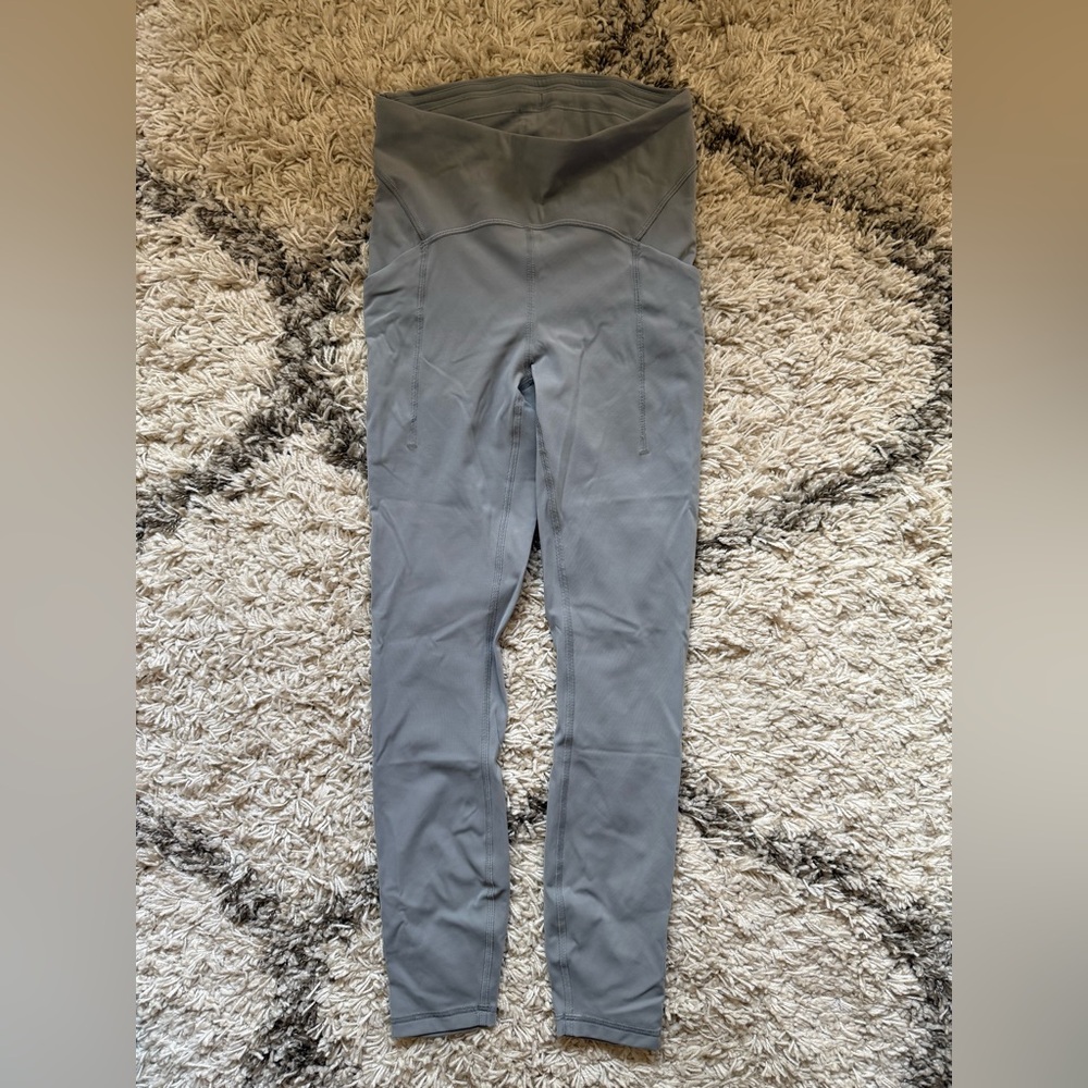 Lululemon Light Gray High-Waisted Leggings